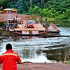 BAC
                    DE NGOYLA
                    UTILISE PAR LES RIVERAINS